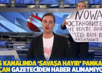 Rus kanalında 'Savaşa hayır' pankartı a&ccedil;an gazeteciden haber alınamıyor