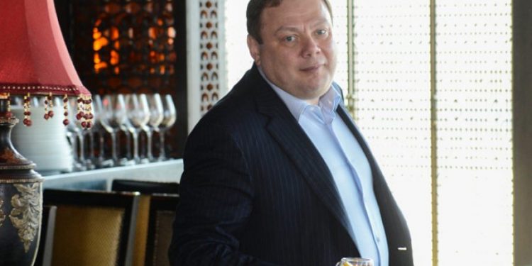 Rus milyarder yaptırıma uğradı: Restorana gidecek param yok