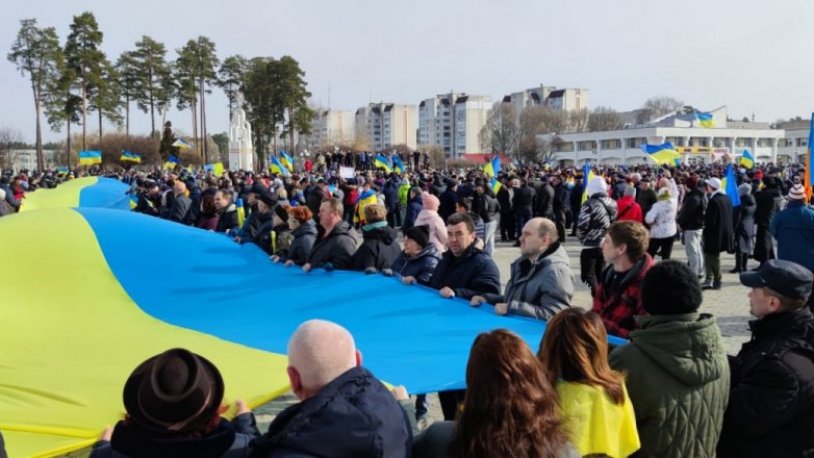 Rus ordusu, Ukrayna’nın Slavutiç kentini ele geçirdi