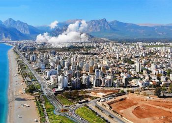 Rus ve Ukraynalı ilgisi tavan yaptı: Antalya'da satılık ve kiralık konut kalmadı