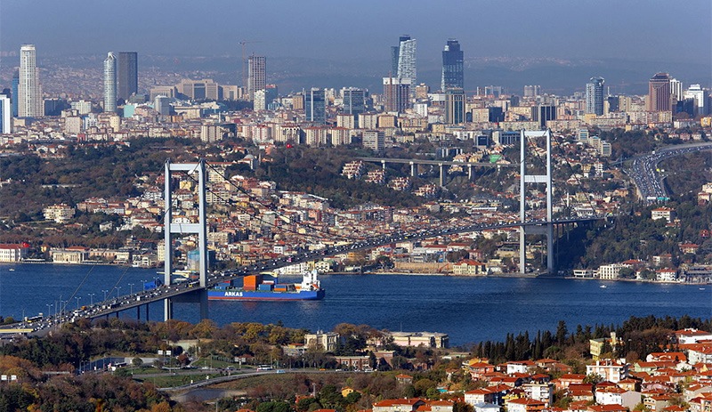 Ruslardan İstanbul ve Dubai'ye yoğun talep: Nakit, altın ve kripto kullanıyorlar