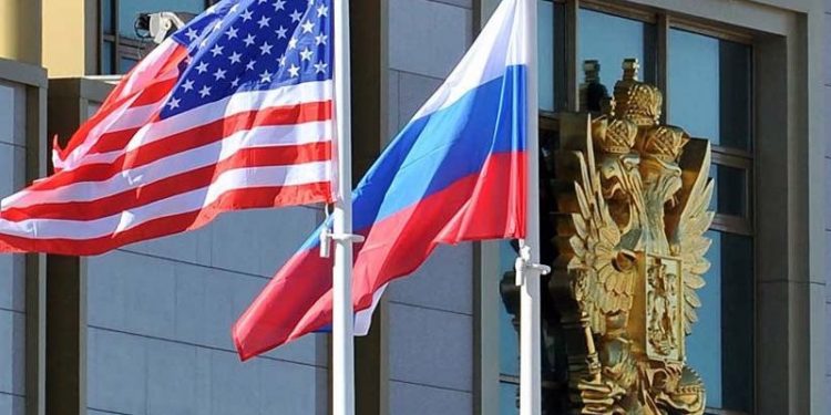 Rusya, ABD'li diplomatları sınır dışı ediyor