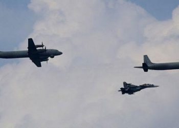 Rusya, Donbass bölgesinin hava sahasını uçuşa kapattı