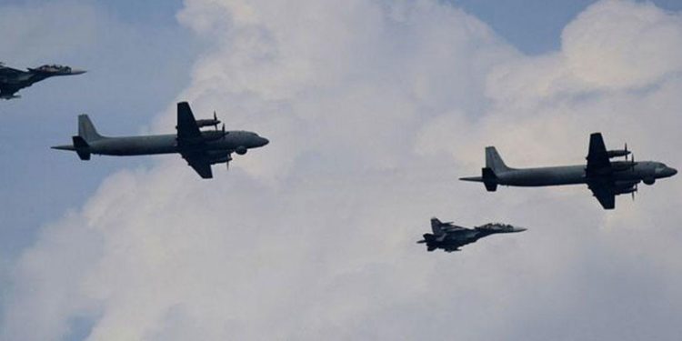 Rusya, Donbass bölgesinin hava sahasını uçuşa kapattı