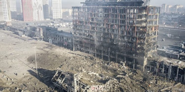 Rusya Savunma Bakanlığı: Kiev’deki AVM, roketatar yerleştirildiği için vuruldu