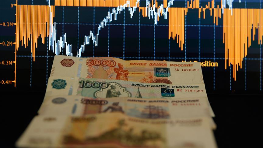 Rusya 'dost olmayan' ülkelere borçlarını ruble ile ödeyecek