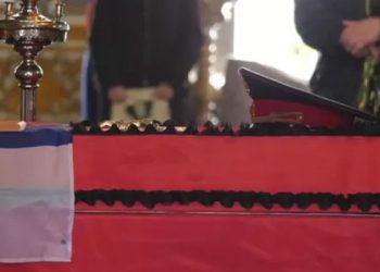 Rusya ölen askerlerinin yasını tutuyor