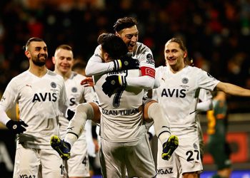 Rıdvan Dilmen'den Mesut Özil ve Ozan Tufan açıklaması