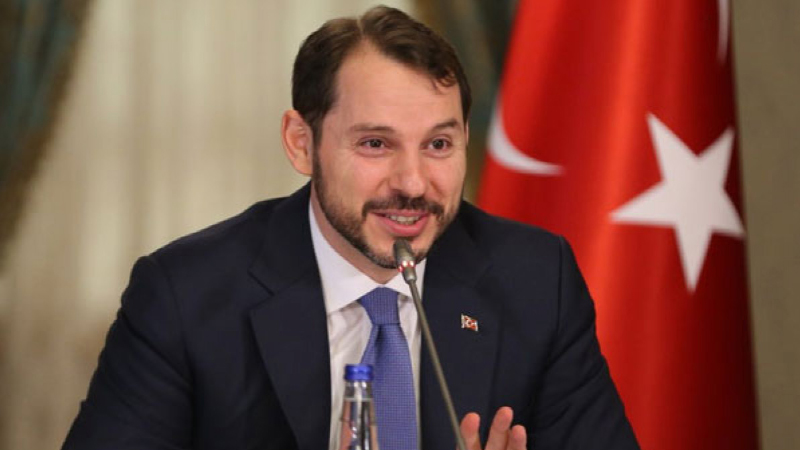 Sabah yazarı: Albayrak görev yaptığı enerji ve ekonomi alanında ölü toprağını üzerimizden atan çalışmalara imza attı