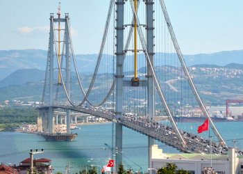 Sabah yazarı Ardıç: Kimse geçmiyor dedikleri köprüler vızır vızır, sen kendin geçmiyor olabilirsin, bize ne?
