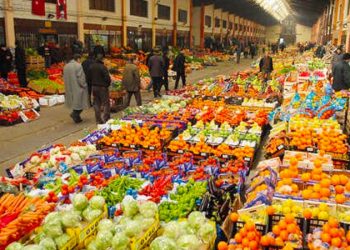 Sabah yazarı Donat: Antalya, "savaş bölgesine göbekten bağlı"