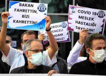 Sağlık Bakanı Koca sağlık çalışanları için 14 Mart'ı işaret etti