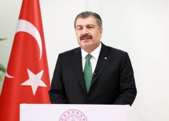 Sağlık Bakanı: Salgın, hayatı tehdit eden bir olay olmaktan çıktı