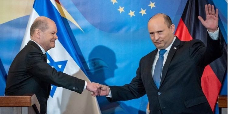 Scholz, İsrail Başbakanı Bennett ile görüştü
