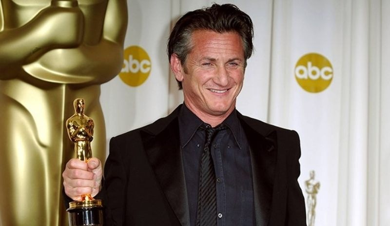 Sean Penn: Zelenskiy Oscar töreninde konuşturulmazsa, aldığım ödülleri eriteceğim