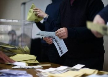Se&ccedil;im Kanunu Teklifi, TBMM'den ge&ccedil;erek yasalaştı