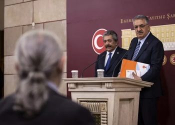 Se&ccedil;im Kanunu teklifinin TBMM&rsquo;ye sunulmadığı ortaya &ccedil;ıktı