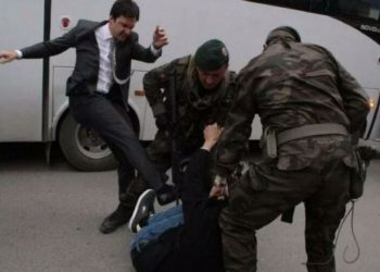 Somalı madenciyi tekmeleyen Yusuf Yerkel Almanya'daki görevine başladı