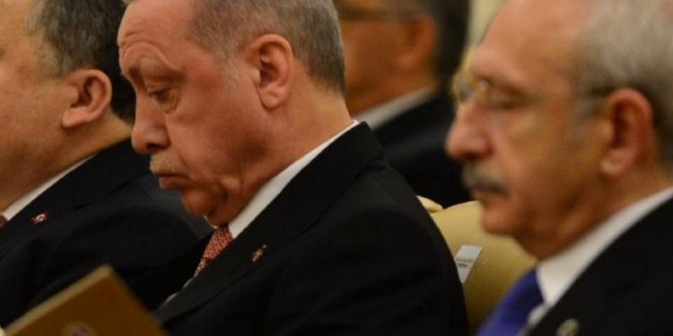 Son anket: AKP’de kan kaybı sürüyor, muhalefet yüzde 61’i buldu