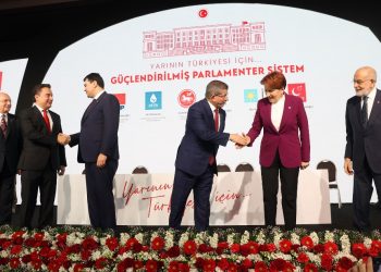 Son seçim anketi: AKP yüzde 30’un altında; Millet İttifakı yine önde