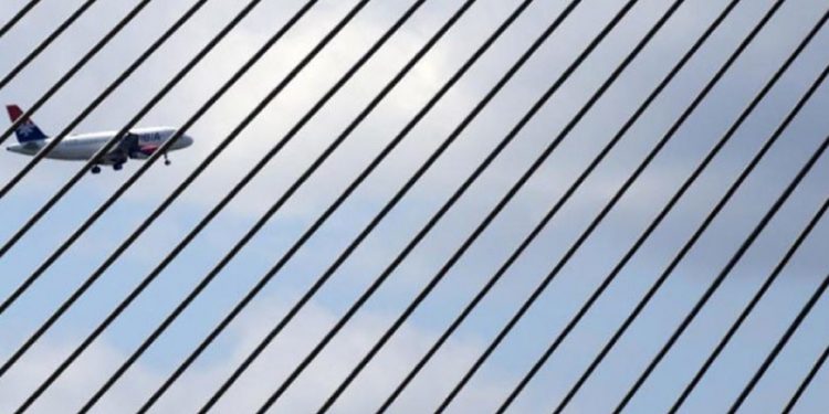 Sırbistan, tepkilerin ardından Moskova'ya uçuş sayısını bire düşürdü ve Türkiye'ye işaret etti: Kimse NATO üyelerine dokunmuyor!