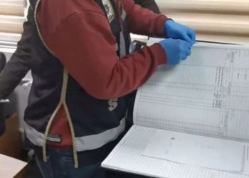 Tapuda rüşvet alan memur suçüstü yakalandı