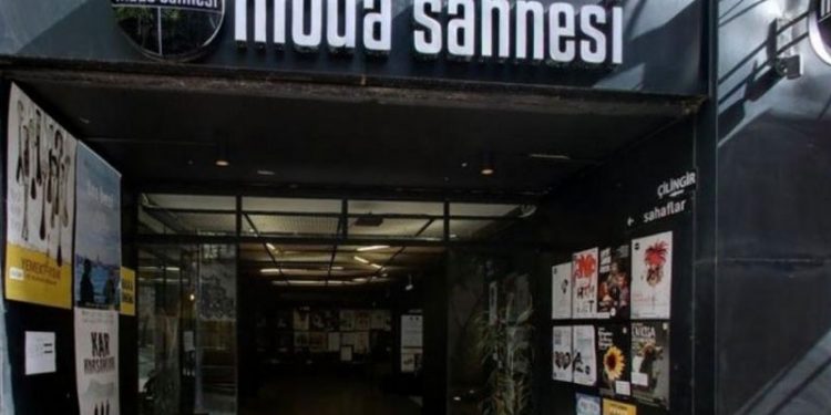 Tepkiler sonuç verdi, Moda Sahnesi'nin elektrikleri yeniden açıldı