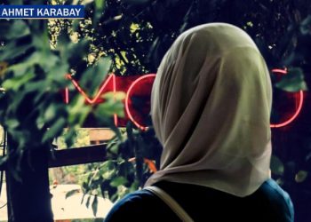 Tesettürle içkili restorana girememek mağduriyet oldu