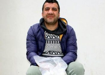 Toplu ulaşım zammı yeni bir iş imkanı doğurdu: Diyarbakırlı vatandaş bozuk para satarak geçimini sağlıyor