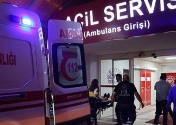 Torununun bıçaklandığını gören yaşlı kadın kalp krizi geçirdi