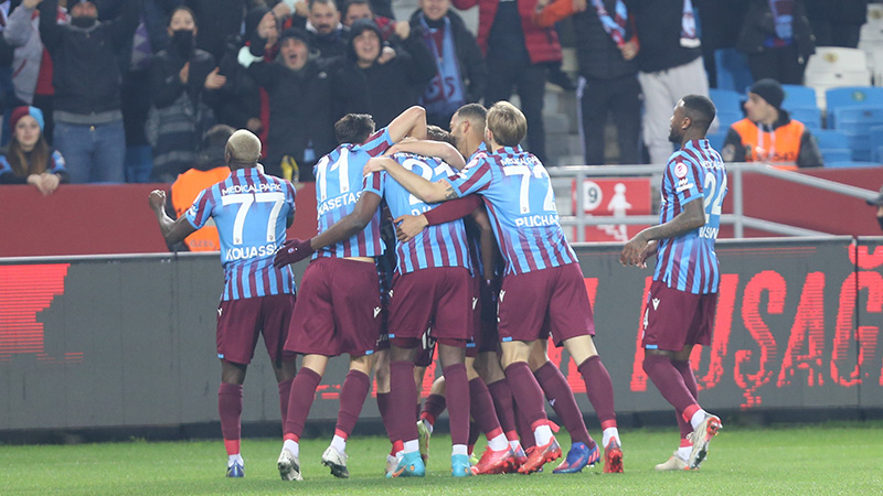 Trabzonspor, Türkiye Kupası'nda yarı finalde!