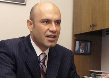 Turhan Çömez: Eski AKP’li vekillere ‘başka partiye gitmeyin’ denilecek