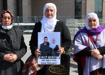 Tutuklu yakınları İstanbul’da Adalet Nöbeti başlattı