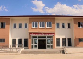 Tutuklular yerlerde sürüklendi: Bunlar daha iyi günleriniz