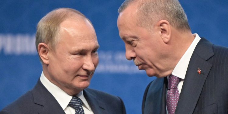 Türkiye’yi bekleyen tehlike: Tek adamlar devleti nasıl aptallaştırır?