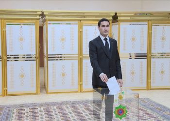 Türkmenistan'da babadan oğula 'iktidar değişimi': Berdimuhamedov'un oğlu yeni devlet başkanı seçildi