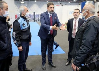 TİM'den Uluslararası Makine Fuarı'nda zabıtaların teftiş girişimine ilişkin açıklama: Ülke imajına büyük zarar vermektedir