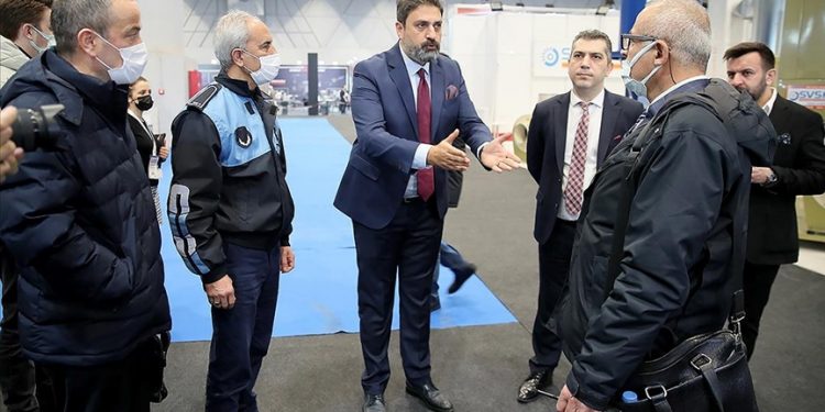 TİM'den Uluslararası Makine Fuarı'nda zabıtaların teftiş girişimine ilişkin açıklama: Ülke imajına büyük zarar vermektedir