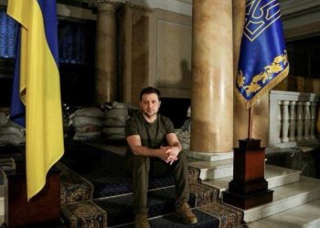 Ukrayna lideri Zelenski: Rusya, halkımızı ve tarihimizi silmek istiyor; şimdi tarafsız kalmanın zamanı değil!