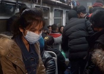 Ukrayna'nın Sumi kentinde iki haftadır bodrum katında kalan ve 'açlıktan neredeyse ölen' siviller tahliye edildi