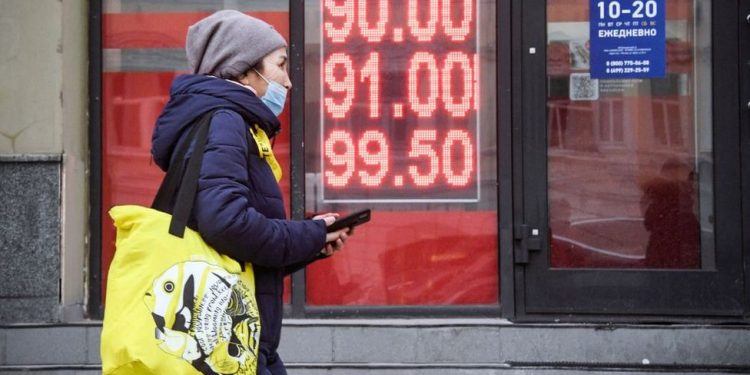Ukrayna'nın işgali ve savaş, Rusya ekonomisini ne kadar etkiledi?