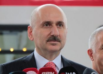 Ulaştırma Bakanı: Geçiş garantisini vatandaşımıza yansıtmıyoruz