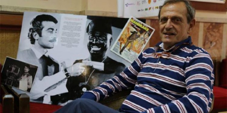 Usta sanatçı Kunt Tulgar hayatını kaybetti