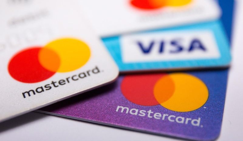 Visa ve Mastercard Rusya'daki operasyonlarını durdurdu