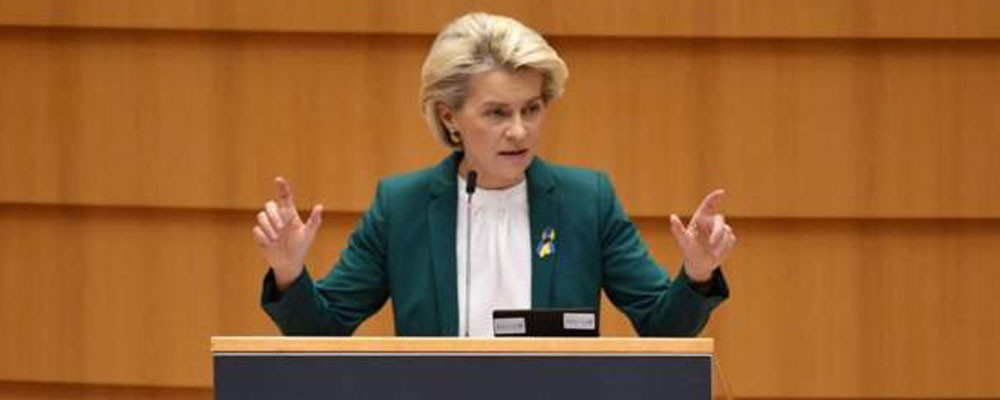 Von der Leyen: "Hukukun ve silahların üstünlüğü arasında bir savaş"