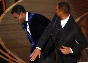 Will Smith özür diledi