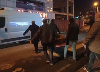 Yalnız yaşadığı evinde ölü bulundu