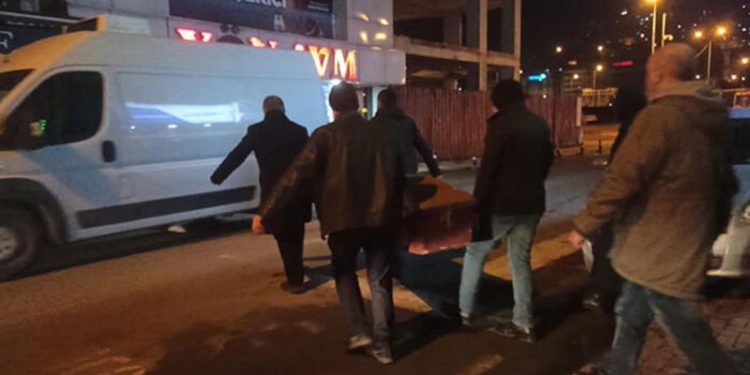 Yalnız yaşadığı evinde ölü bulundu