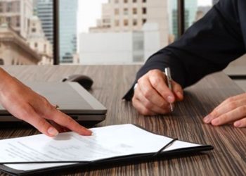 Yargıtay'dan milyonlarca çalışanı ilgilendirecek emsal 'ihbar süresi' kararı!