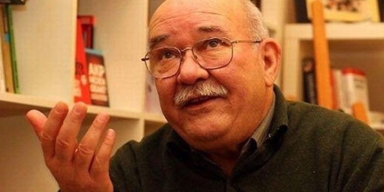 Yazar Aydın Engin yoğun bakımda: Hayati tehlikesi bulunuyor